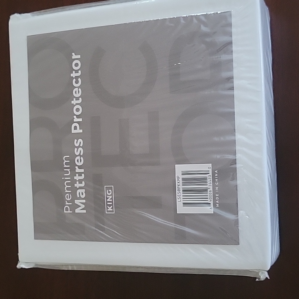 Mattress protector